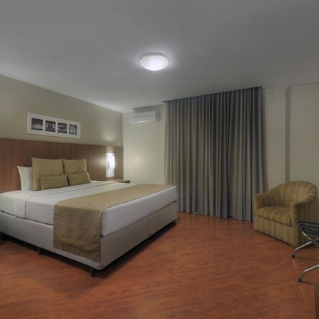 Hotel Deville Curitiba Batel Buitenkant foto