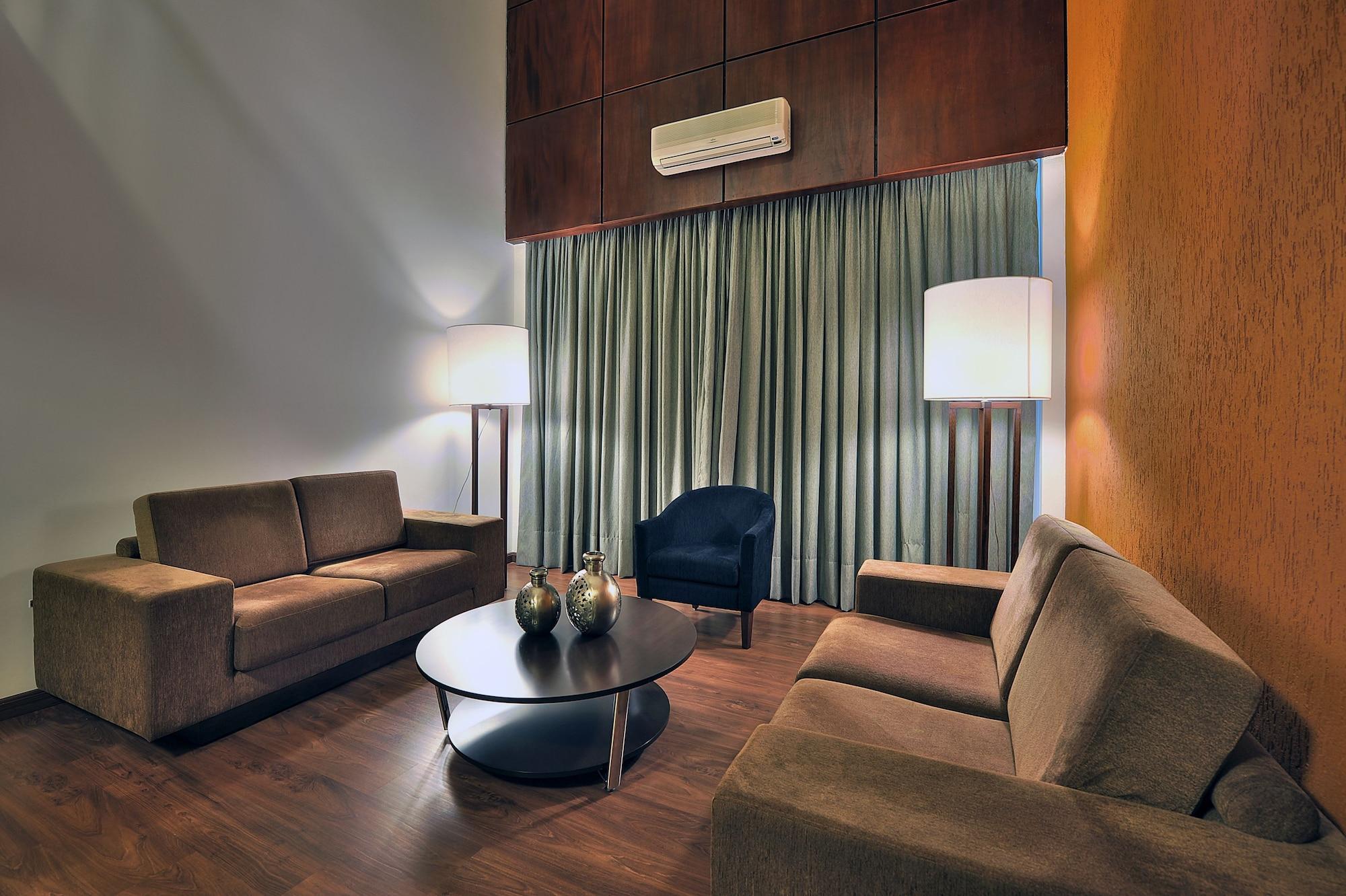 Hotel Deville Curitiba Batel Buitenkant foto