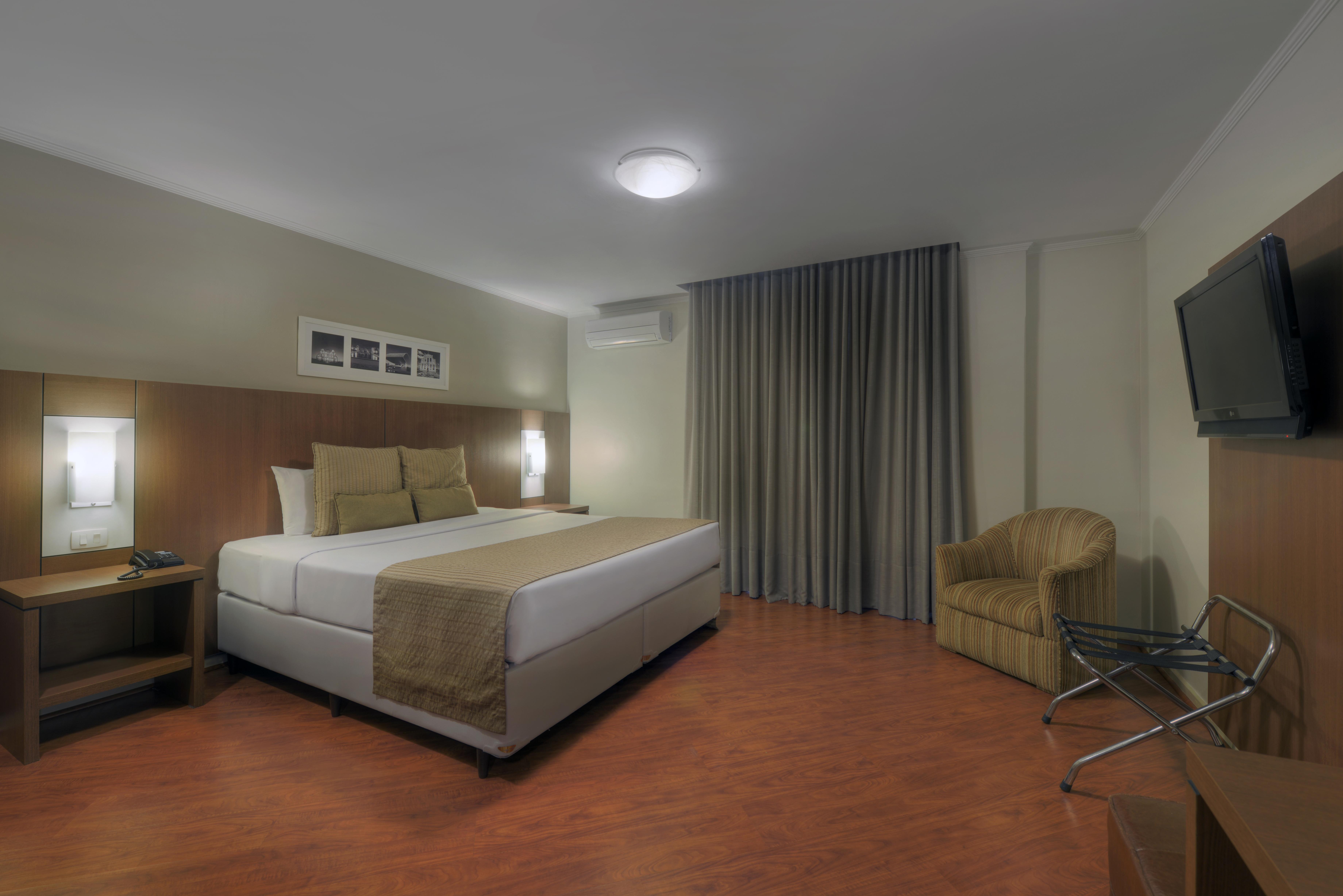 Hotel Deville Curitiba Batel Buitenkant foto
