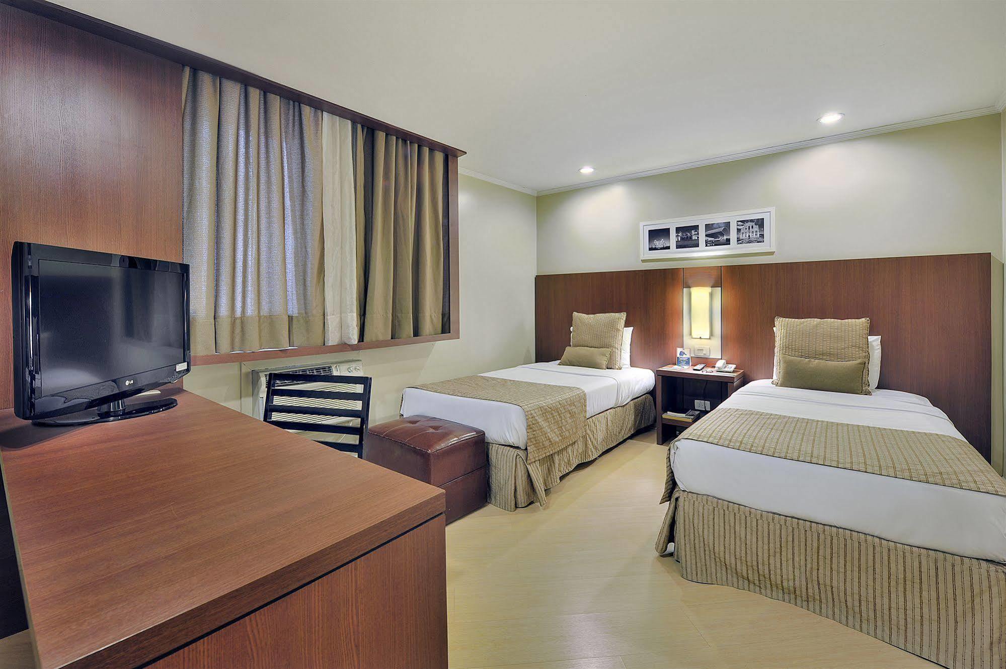 Hotel Deville Curitiba Batel Buitenkant foto